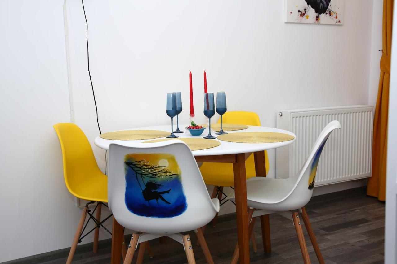B&M Apartment Brasov Luaran gambar