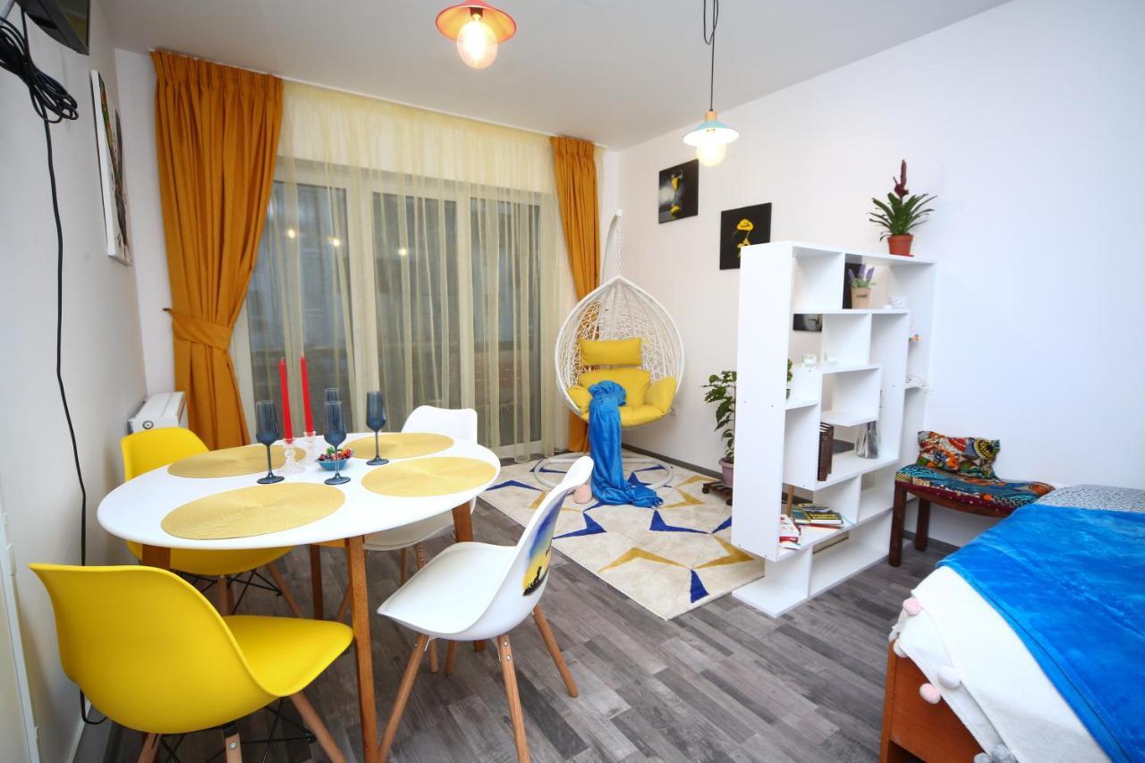B&M Apartment Brasov Luaran gambar