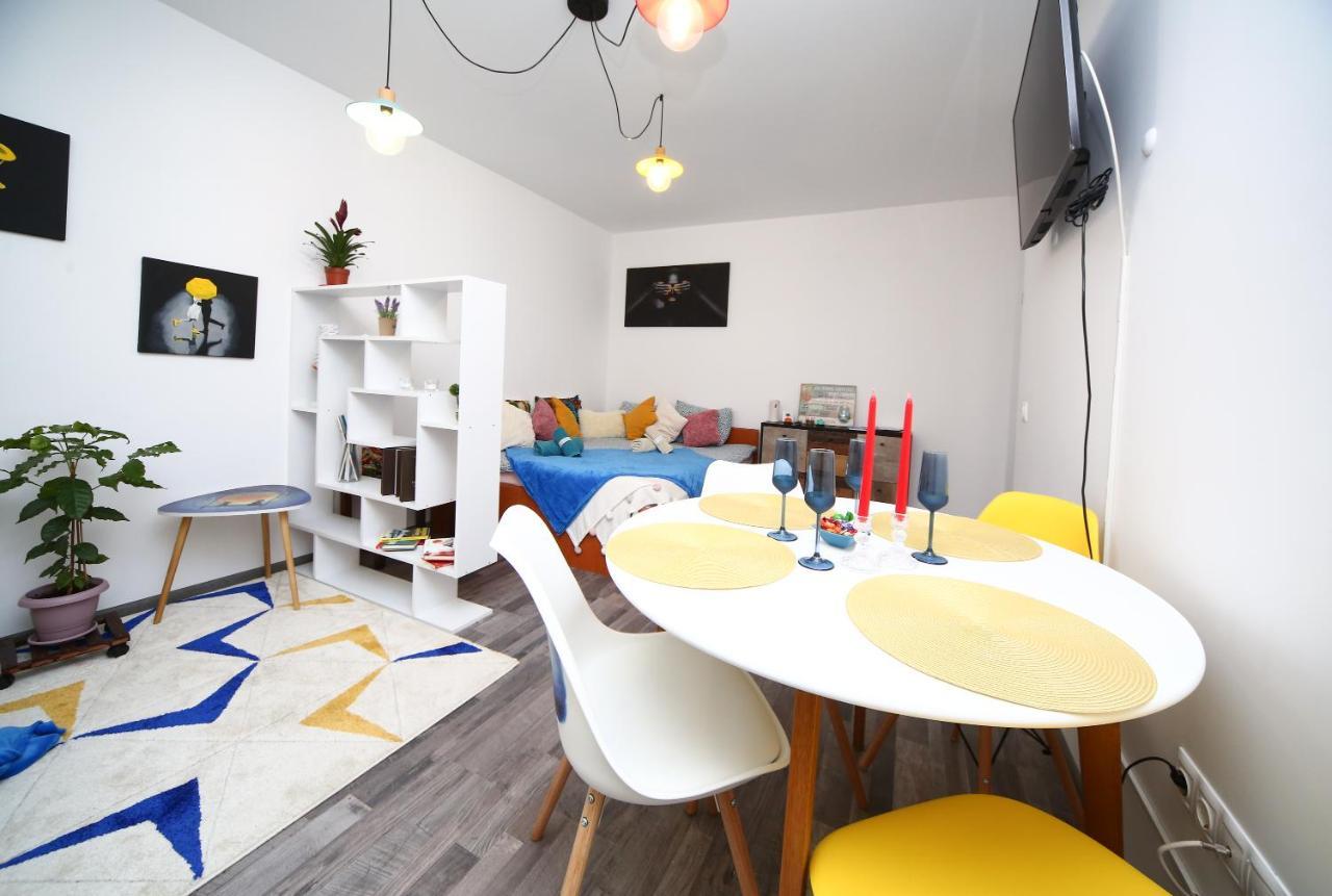 B&M Apartment Brasov Luaran gambar