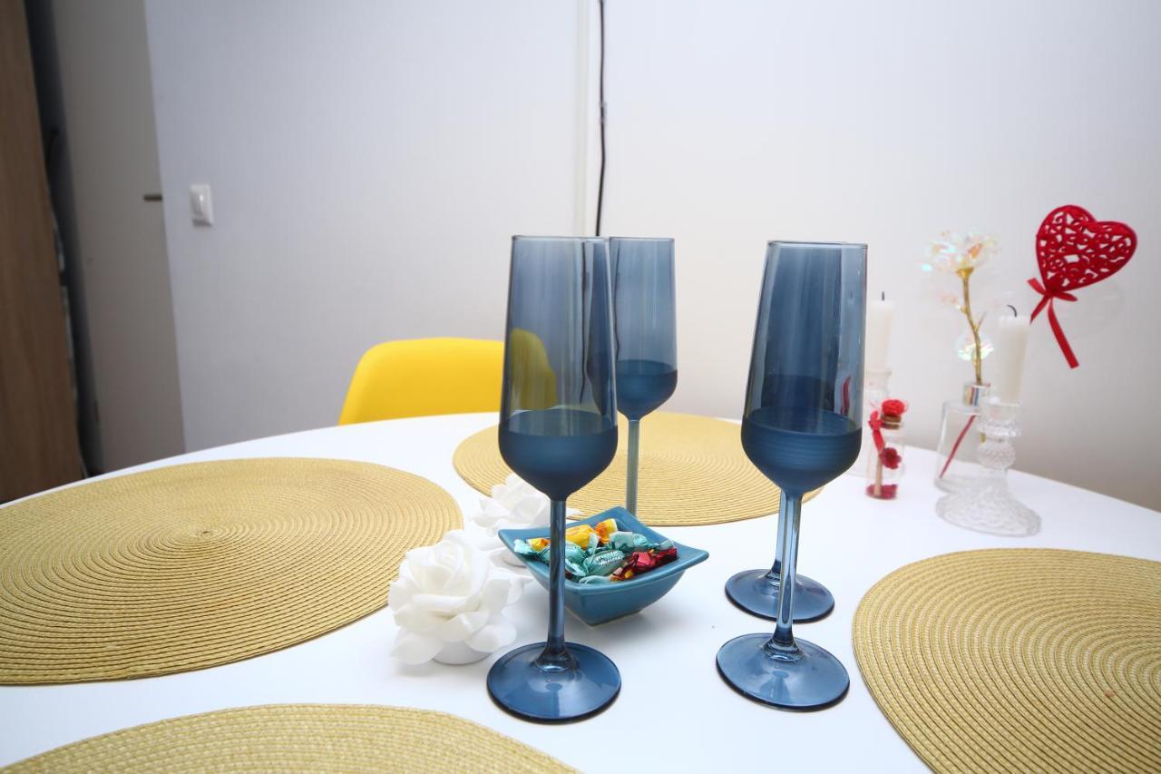 B&M Apartment Brasov Luaran gambar