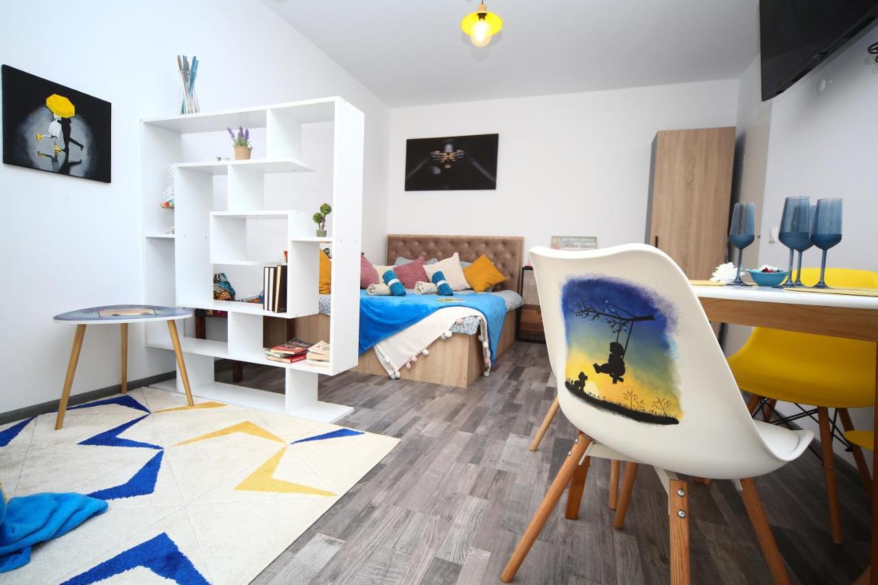 B&M Apartment Brasov Luaran gambar