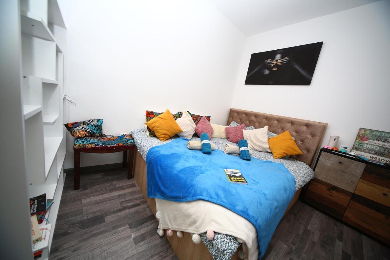 B&M Apartment Brasov Luaran gambar