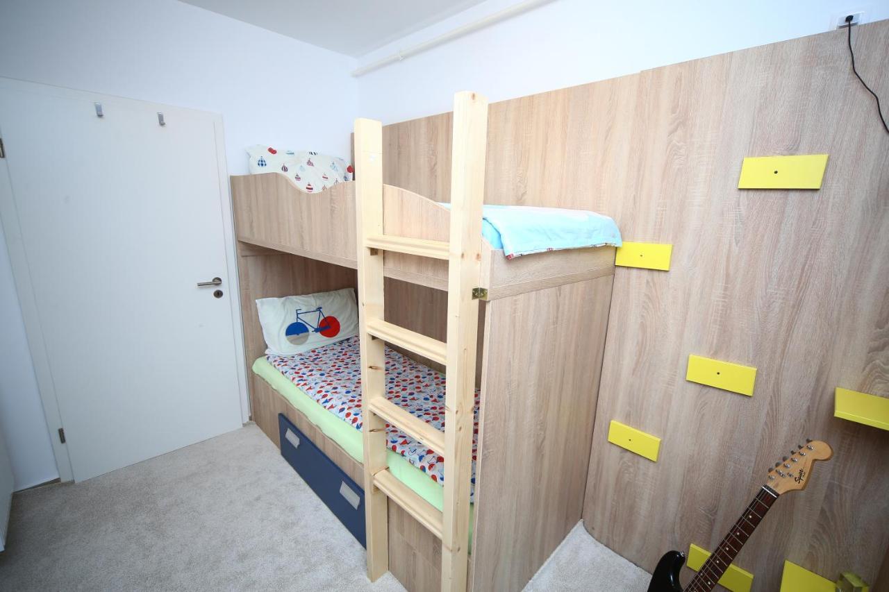 B&M Apartment Brasov Luaran gambar