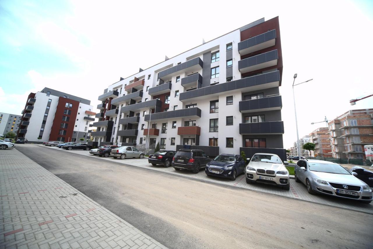 B&M Apartment Brasov Luaran gambar