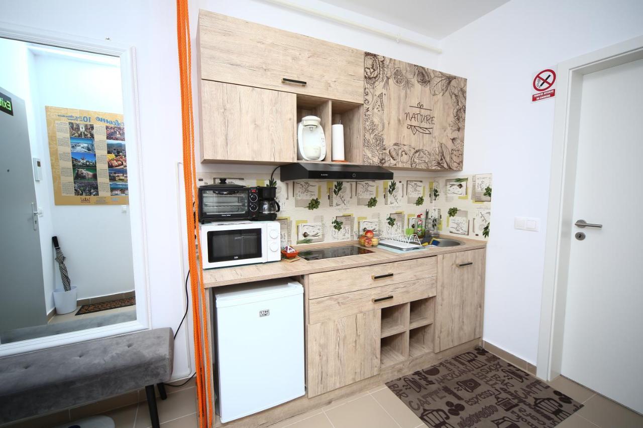 B&M Apartment Brasov Luaran gambar