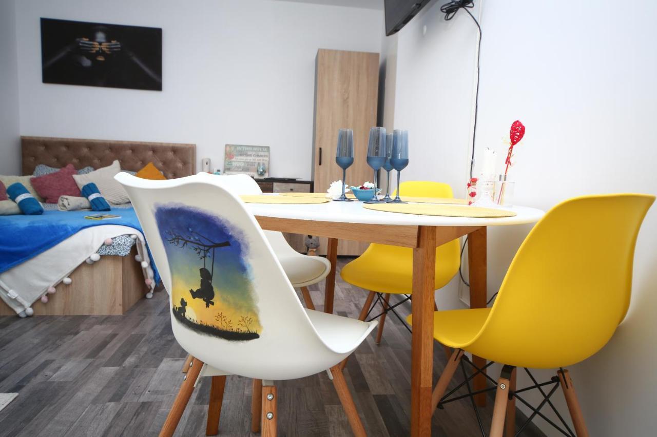 B&M Apartment Brasov Luaran gambar