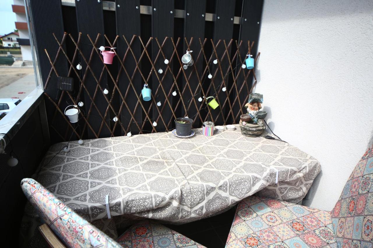 B&M Apartment Brasov Luaran gambar