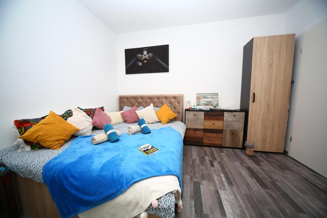 B&M Apartment Brasov Luaran gambar